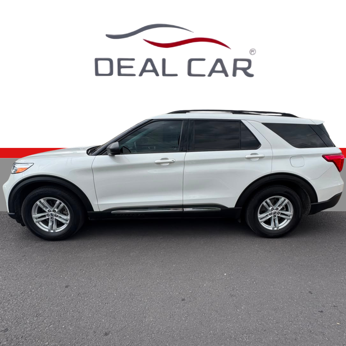 2 – Ford Explorer XLE 2022 Color Blanco
